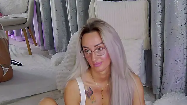 IsabelleEthan online show from 03/02/26, 01:08