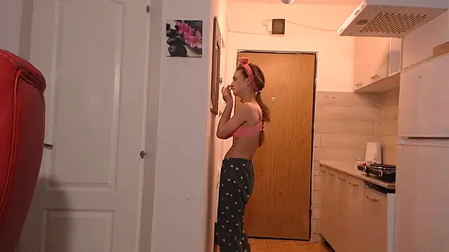 simyhvn online show from 02/17/26, 05:37