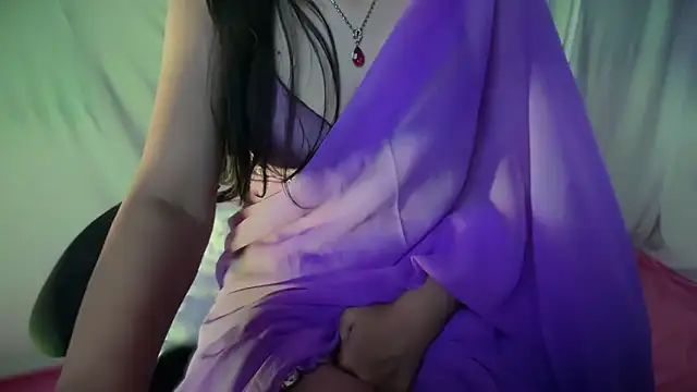 Snapshot of Queen_Angelena chatting on 09/25/25, 06:22 Queen Angelena online show from 09/25/25, 06:22