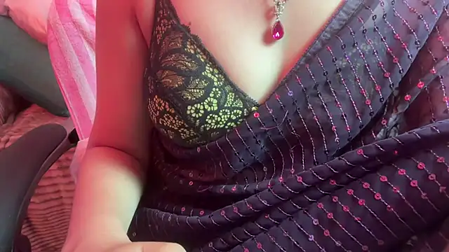 Queen Angelena online show from 02/12/26, 04:40