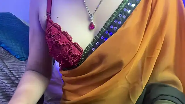 Queen Angelena online show from 04/30/26, 06:25