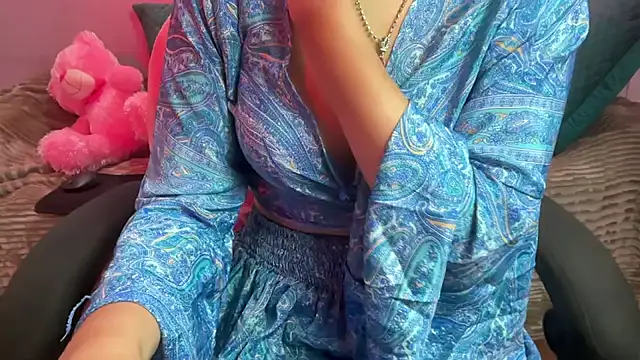 Queen Angelena online show from 05/02/26, 12:59