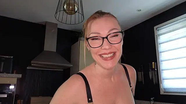 Sacha-xx online show from 01/15/26, 12:54