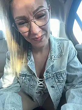 Sacha-xx online show from 02/23/26, 04:04