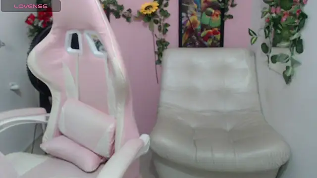 stepmother 105 online show from 03/19/26, 12:20