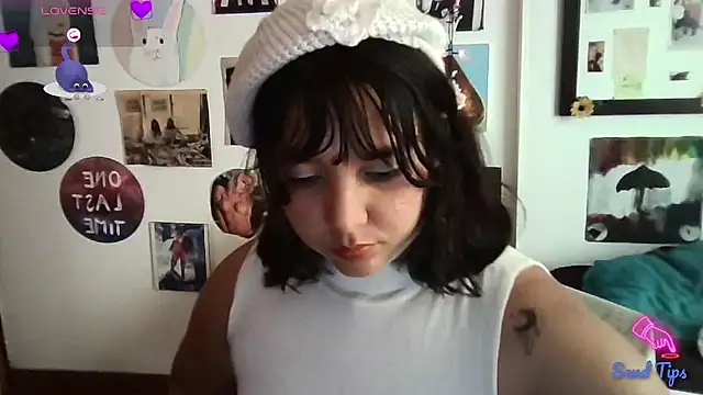 soynanabela28 online show from 02/26/25, 10:09