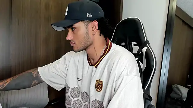 Alessandro Vanni online show from 01/13/25, 11:17