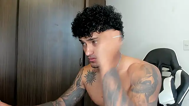 Alessandro Vanni online show from 02/02/25, 07:46