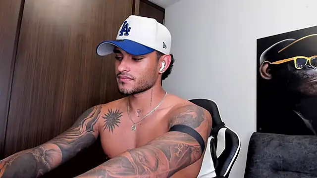 Alessandro Vanni online show from 03/12/25, 06:07