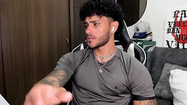 Alessandro Vanni online show from 09/09/25, 03:17