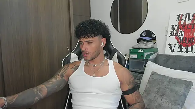 Alessandro Vanni online show from 09/30/25, 01:05