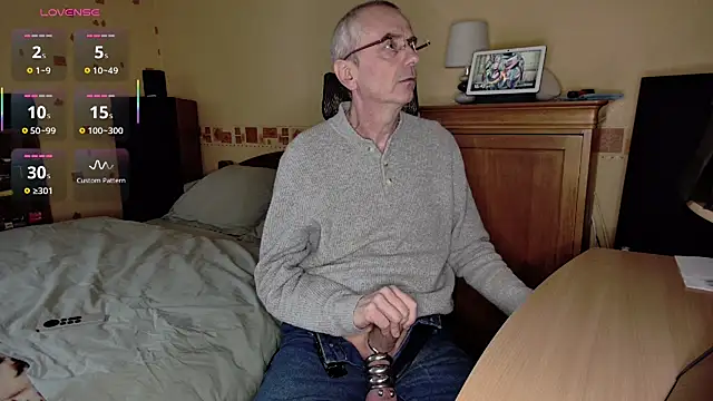 legaulois4691 online show from 03/12/25, 02:45