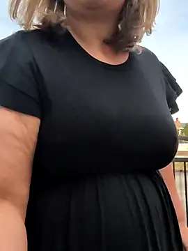 Canadian BBW online show from 10/03/25, 08:50