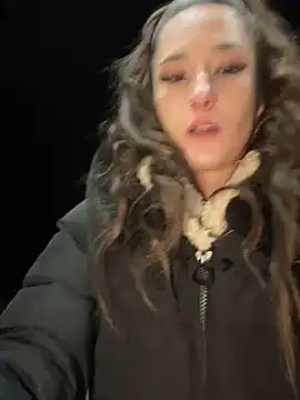 joanaelaa online show from 12/19/24, 08:55