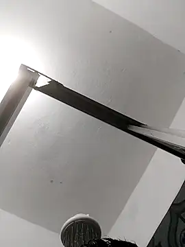 Snapshot of Nick02937 chatting on 09/25/25, 08:01 Nick02937 online show from 09/25/25, 08:01