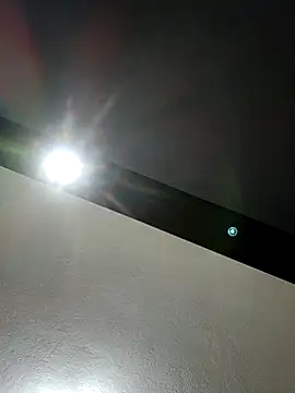 Snapshot of Nick02937 chatting on 10/25/25, 03:36 Nick02937 online show from 10/25/25, 03:36