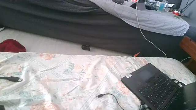 Snapshot of almorettin chatting on 05/13/26, 02:58 almorettin online show from 05/13/26, 02:58