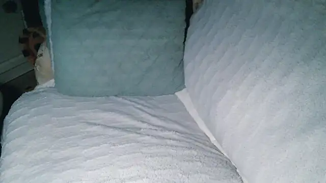 Naomi     online show from 03/04/25, 08:46