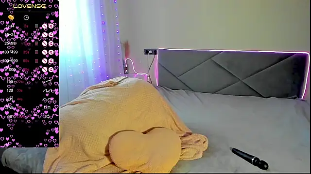 viki love77 online show from 10/22/25, 04:13