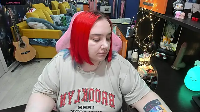 Softie Sofy online show from 03/04/25, 02:49