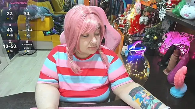 Softie Sofy online show from 12/20/25, 03:02