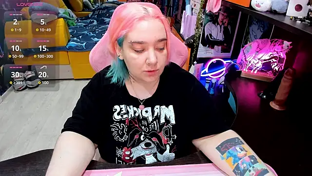 Softie Sofy online show from 03/11/26, 03:45