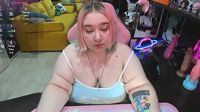 Softie Sofy online show from 06/02/26, 04:14