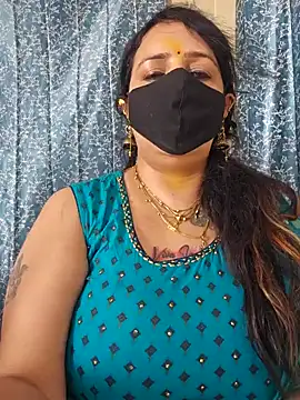 Snapshot of cute-tanvi chatting on 01/21/25, 05:05 cute-tanvi online show from 01/21/25, 05:05