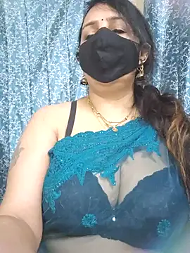Snapshot of cute-tanvi chatting on 01/23/25, 01:51 cute-tanvi online show from 01/23/25, 01:51