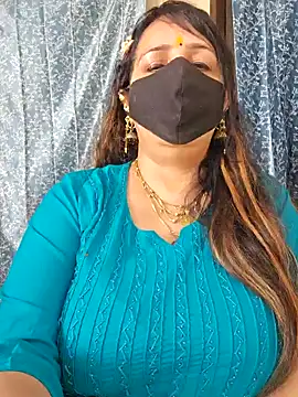 Snapshot of cute-tanvi chatting on 01/31/25, 04:58 cute-tanvi online show from 01/31/25, 04:58