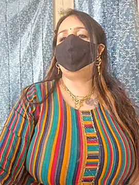 Snapshot of cute-tanvi chatting on 02/10/25, 04:52 cute-tanvi online show from 02/10/25, 04:52