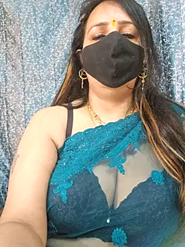 Snapshot of cute-tanvi chatting on 02/13/25, 01:50 cute-tanvi online show from 02/13/25, 01:50
