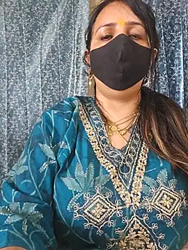 Snapshot of cute-tanvi chatting on 02/22/25, 08:29 cute-tanvi online show from 02/22/25, 08:29