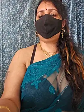 Snapshot of cute-tanvi chatting on 03/17/25, 04:29 cute-tanvi online show from 03/17/25, 04:29