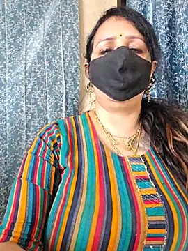 Snapshot of cute-tanvi chatting on 03/21/25, 07:22 cute-tanvi online show from 03/21/25, 07:22