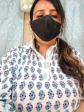 Snapshot of cute-tanvi chatting on 10/18/25, 01:41 cute-tanvi online show from 10/18/25, 01:41