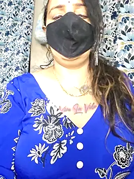 cute-tanvi online show from 03/28/26, 12:21