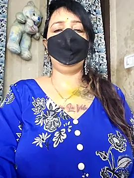 cute-tanvi online show from 04/04/26, 01:26