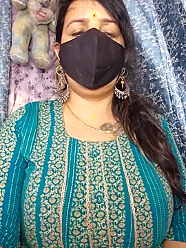 cute-tanvi online show from 04/28/26, 02:27