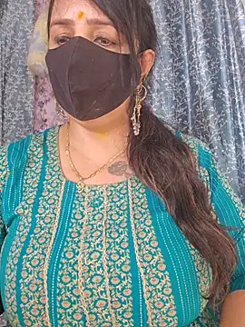 cute-tanvi online show from 05/19/26, 01:56