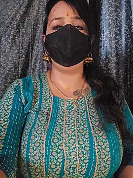 Snapshot of cute-tanvi chatting on 06/18/26, 01:17 cute-tanvi online show from 06/18/26, 01:17