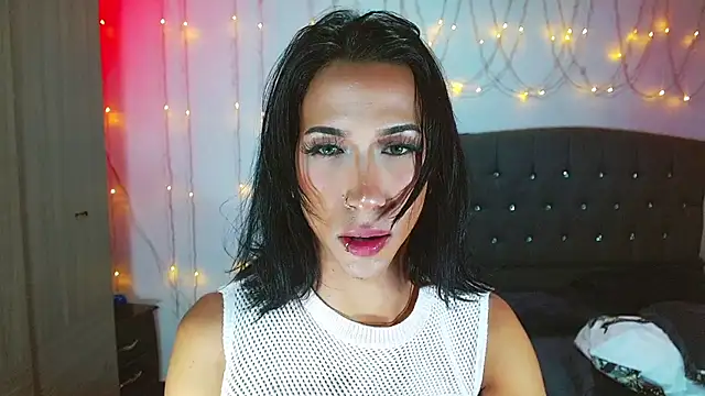 Snapshot of Kenisha_Sweet chatting on 03/08/25, 06:37 Kenisha Sweet online show from 03/08/25, 06:37