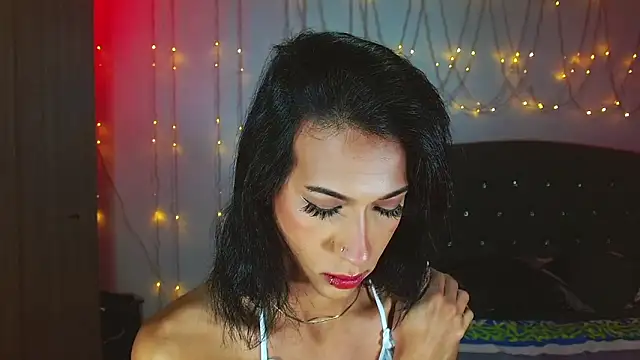Snapshot of Kenisha_Sweet chatting on 03/21/25, 01:34 Kenisha Sweet online show from 03/21/25, 01:34