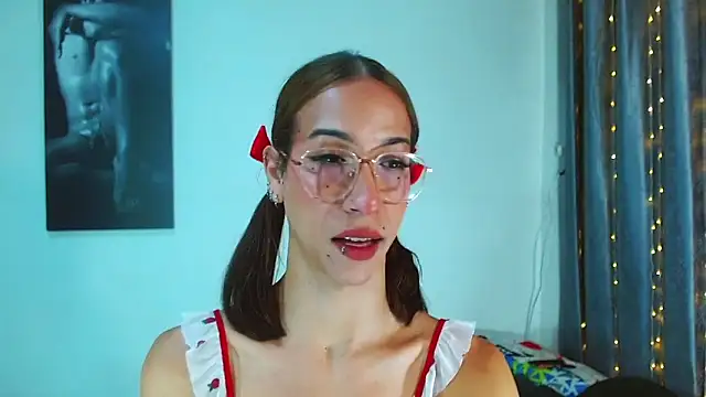 Kenisha Sweet online show from 05/28/26, 11:35