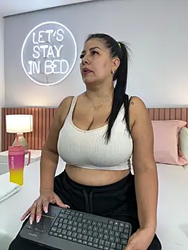 natural bigboobs online show from 02/12/25, 07:35