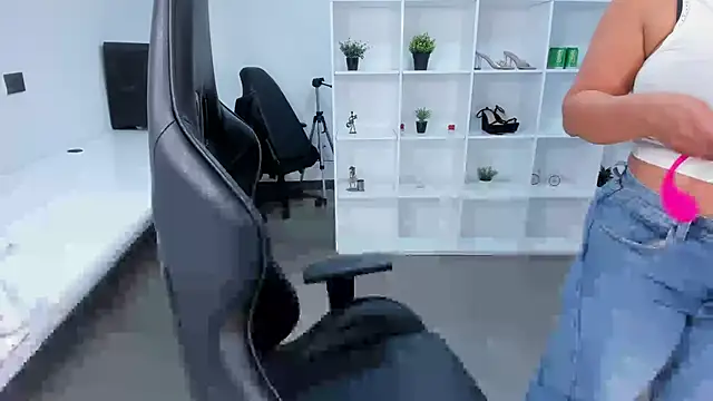 natural bigboobs online show from 10/19/25, 07:14