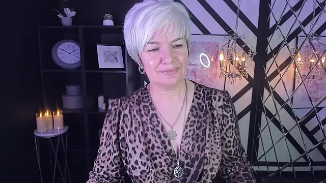 CarmenSoft online show from 12/25/24, 02:57