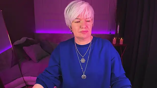 CarmenSoft online show from 12/25/24, 08:28