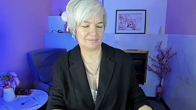 CarmenSoft online show from 09/19/25, 09:04