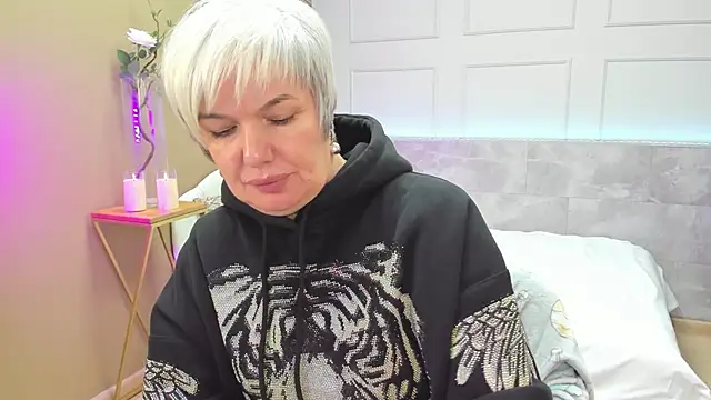 CarmenSoft online show from 10/02/25, 09:00